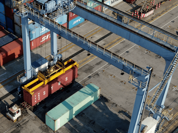 集裝箱龍門吊的跨度對作業有什么影響